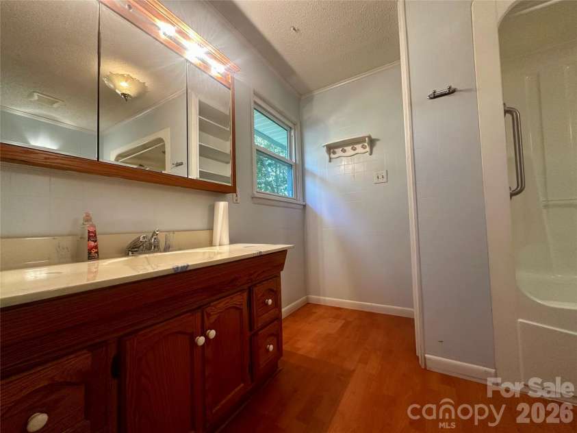 263 Spring Shore Road, Statesville, NC 28677.  MLS# CAR4374688, YatesRealty ID 16693. 