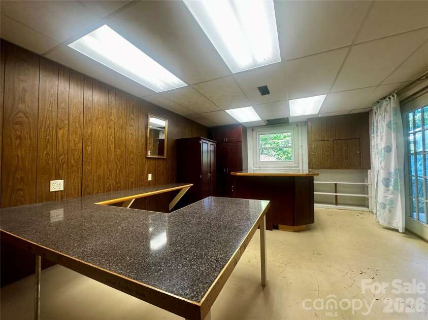 263 Spring Shore Road, Statesville, NC 28677.  MLS# CAR4374688, YatesRealty ID 16693. 