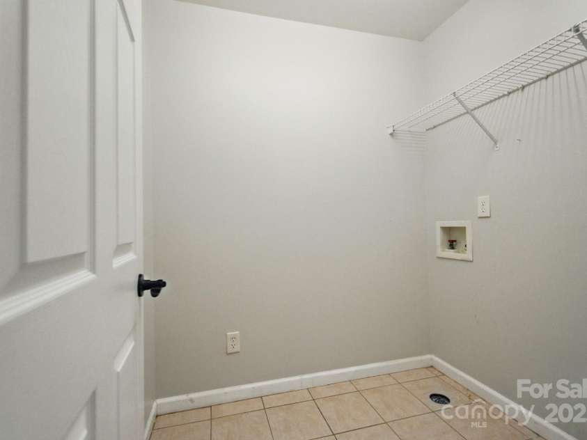 138 Montibello Drive, Mooresville, NC 28117.  MLS# CAR4258510, YatesRealty ID 16694. 