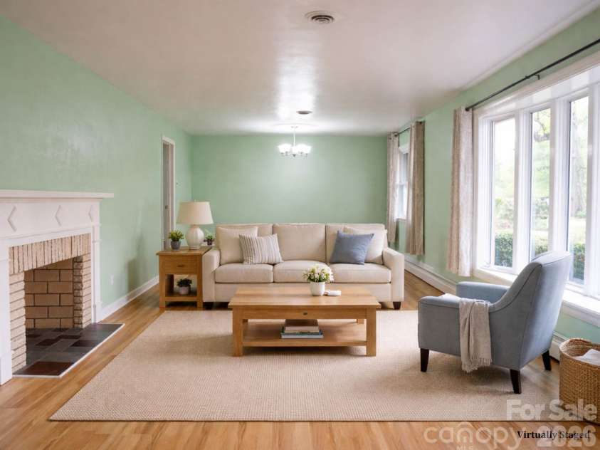 234 Edgewood Drive, Statesville, NC 28625.  MLS# CAR4364089, YatesRealty ID 16694. Virtually staged great room