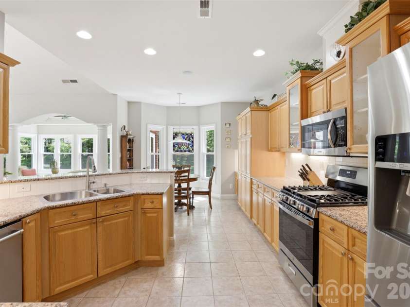 9806 Hofstra Court, Mint Hill, NC 28227.  MLS# CAR4372737, YatesRealty ID 16695. 