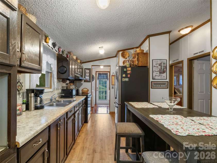 1270 Old Mine Fork Road, Burnsville, NC 28714.  MLS# CAR4375064, YatesRealty ID 16696. 