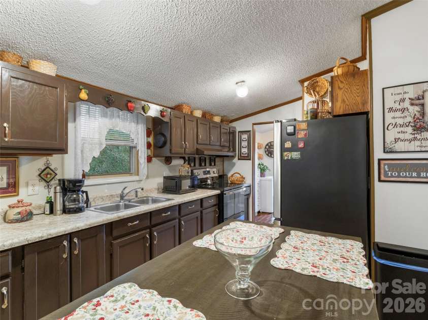 1270 Old Mine Fork Road, Burnsville, NC 28714.  MLS# CAR4375064, YatesRealty ID 16696. 