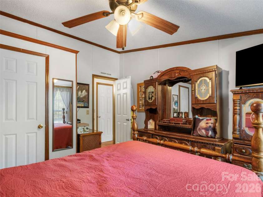 1270 Old Mine Fork Road, Burnsville, NC 28714.  MLS# CAR4375064, YatesRealty ID 16696. 