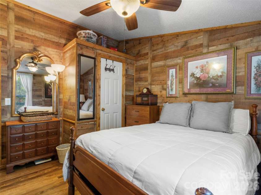 1270 Old Mine Fork Road, Burnsville, NC 28714.  MLS# CAR4375064, YatesRealty ID 16696. 