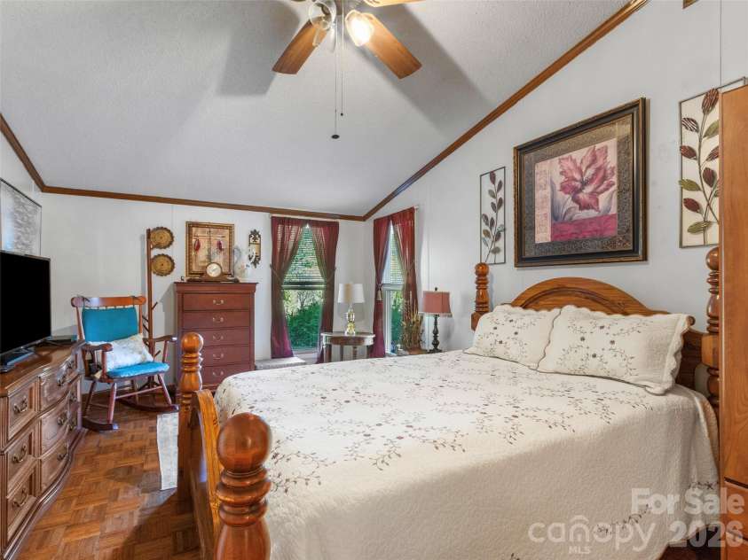 1270 Old Mine Fork Road, Burnsville, NC 28714.  MLS# CAR4375064, YatesRealty ID 16696. 