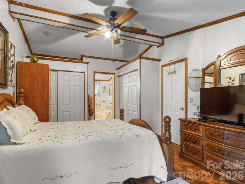 1270 Old Mine Fork Road, Burnsville, NC 28714.  MLS# CAR4375064, YatesRealty ID 16696. 