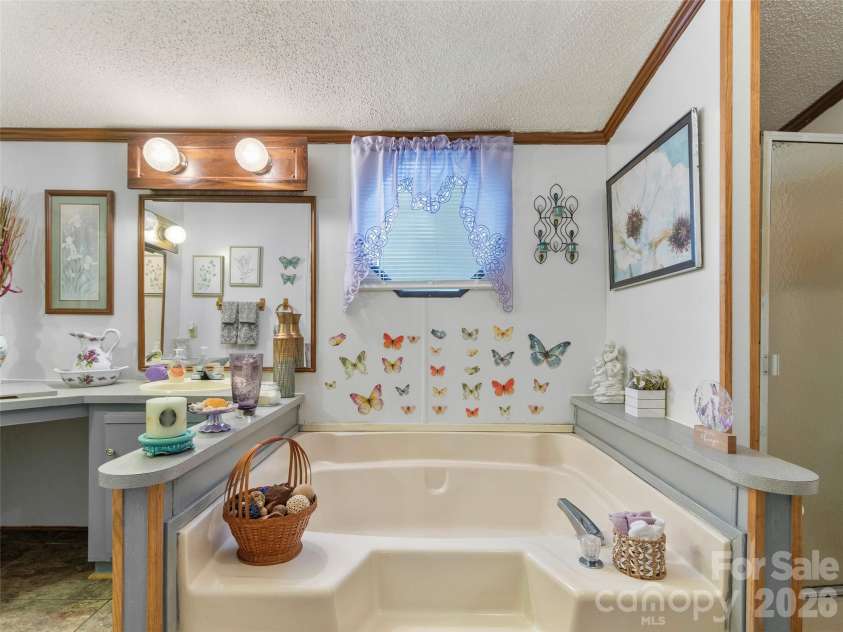 1270 Old Mine Fork Road, Burnsville, NC 28714.  MLS# CAR4375064, YatesRealty ID 16696. 