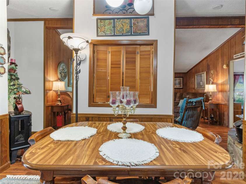 1270 Old Mine Fork Road, Burnsville, NC 28714.  MLS# CAR4375064, YatesRealty ID 16696. 
