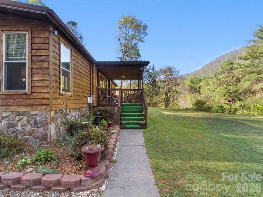 1270 Old Mine Fork Road, Burnsville, NC 28714.  MLS# CAR4375064, YatesRealty ID 16696. 