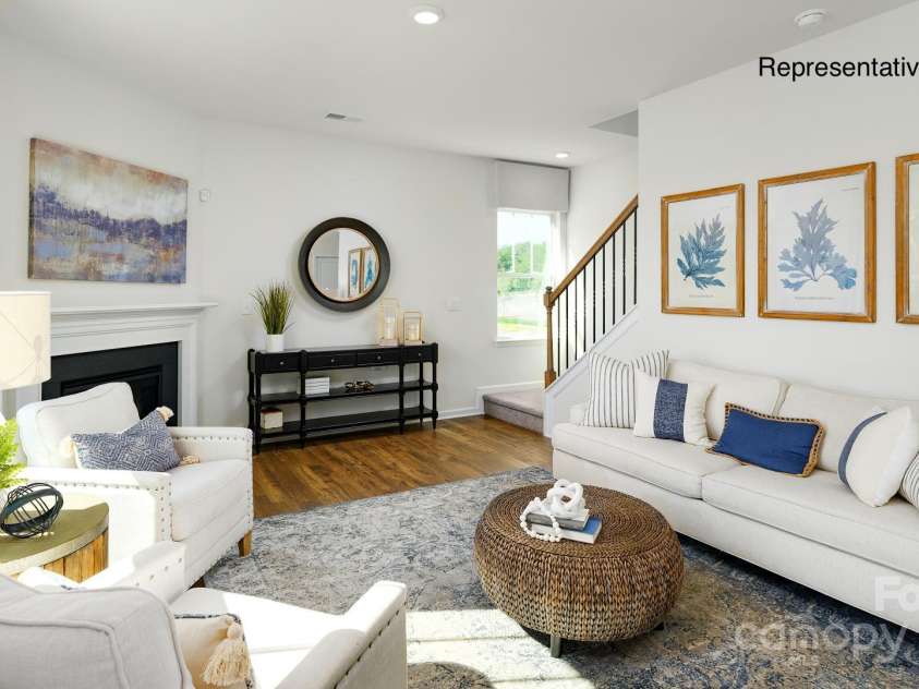 137 Meadow View Drive, Statesville, NC 28677.  MLS# CAR4254294, YatesRealty ID 16696. 