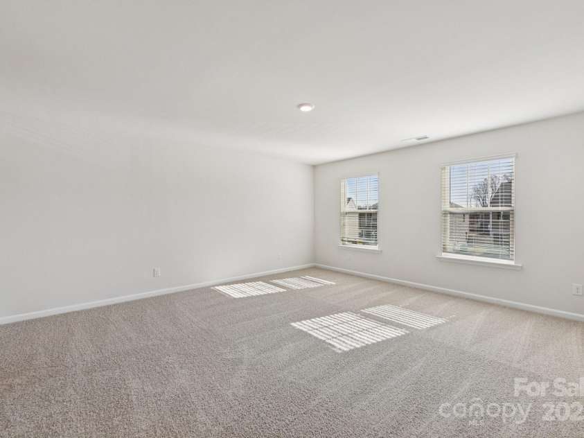 137 Meadow View Drive, Statesville, NC 28677.  MLS# CAR4254294, YatesRealty ID 16696. 