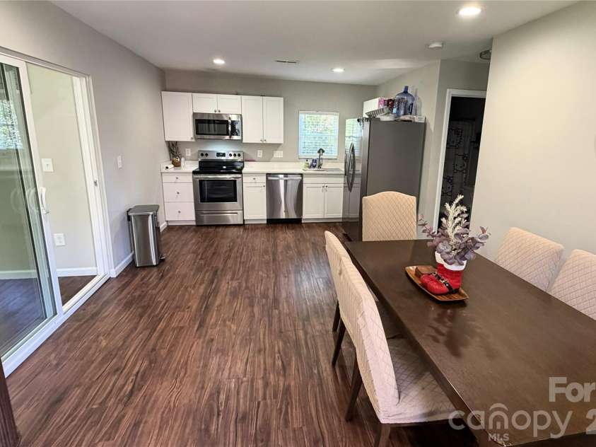 7459 Elwood Drive, Charlotte, NC 28227.  MLS# CAR4355615, YatesRealty ID 16697. ADU - Interior
