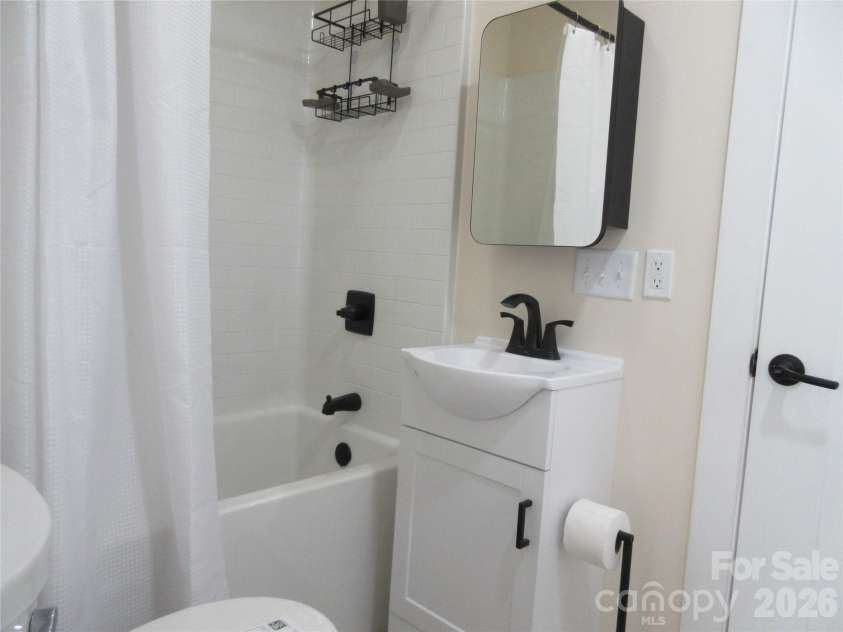 104 Perennial Gardens Lane, Rutherfordton, NC 28139.  MLS# CAR4353981, YatesRealty ID 16698. 