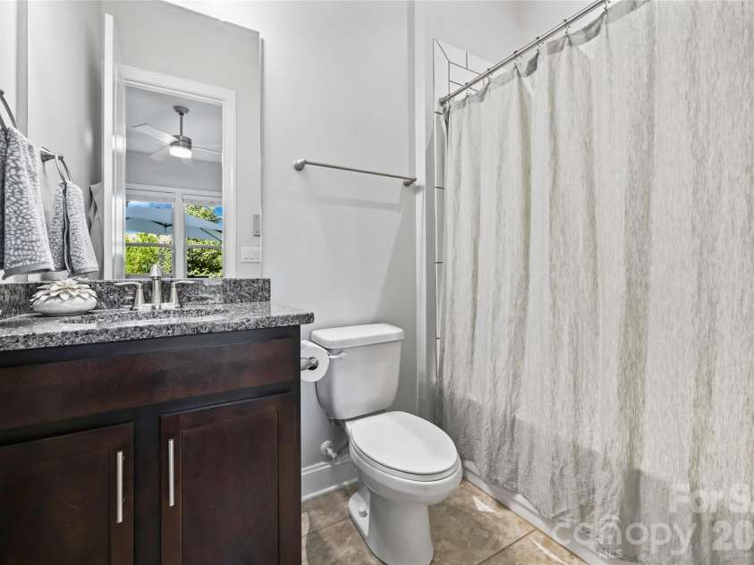 1009 Marlebone Court, Indian Trail, NC 28079.  MLS# CAR4373334, YatesRealty ID 16699. En suite bath