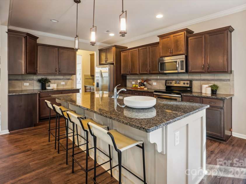 6003 Hawk View Road, Waxhaw, NC 28173.  MLS# CAR4197958, YatesRealty ID 16699. 