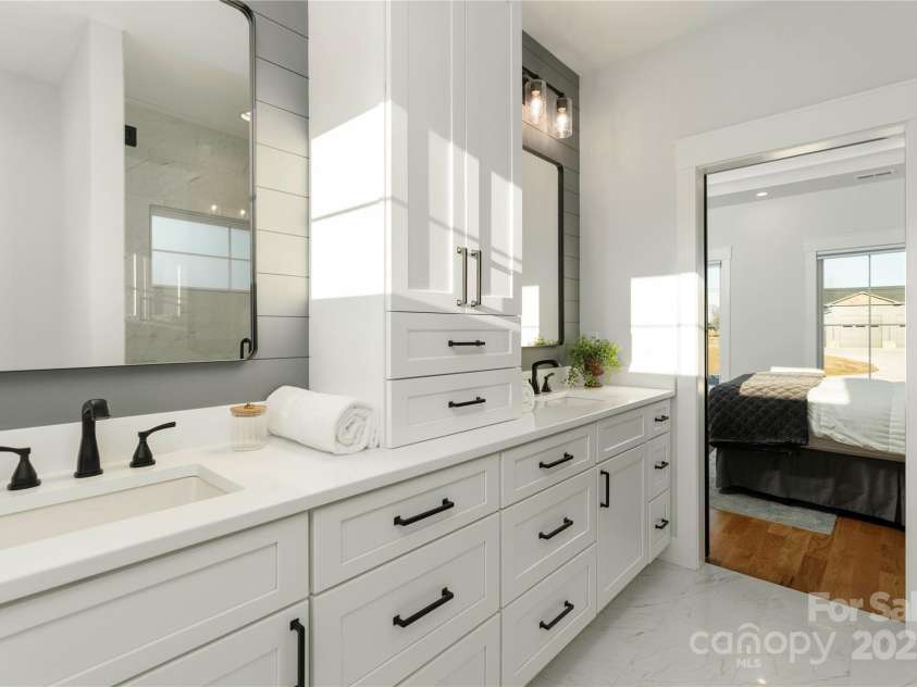 108 Isle Of Pines Road, Mooresville, NC 28117.  MLS# CAR4307197, YatesRealty ID 167. 