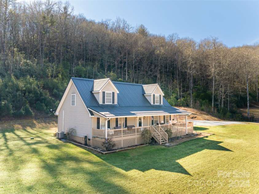315 Garren Creek Road, Brevard, NC 28712.  MLS# CAR4106629, YatesRealty ID 167. 