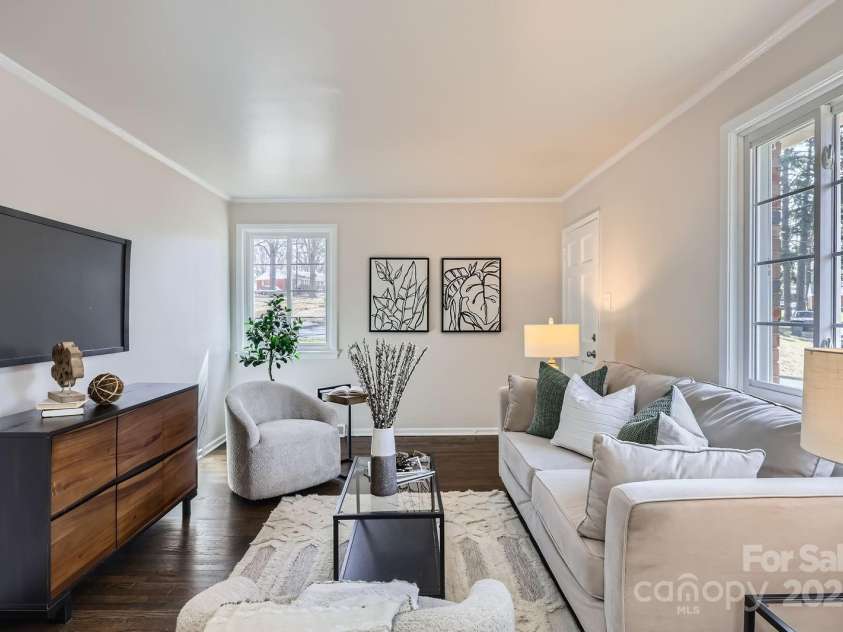 3210 Marlborough Road, Charlotte, NC 28208.  MLS# CAR4152456, YatesRealty ID 1670. 