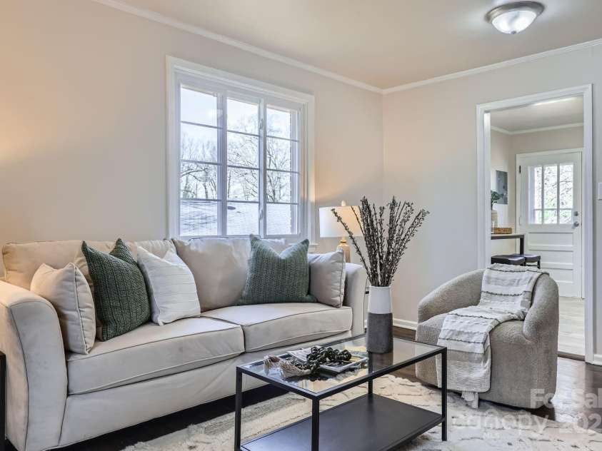 3210 Marlborough Road, Charlotte, NC 28208.  MLS# CAR4152456, YatesRealty ID 1670. 