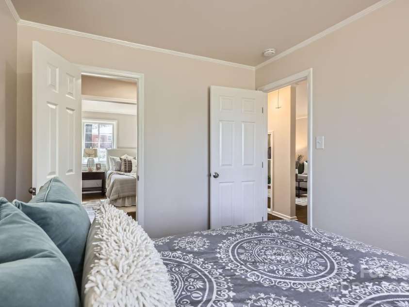 3210 Marlborough Road, Charlotte, NC 28208.  MLS# CAR4152456, YatesRealty ID 1670. 
