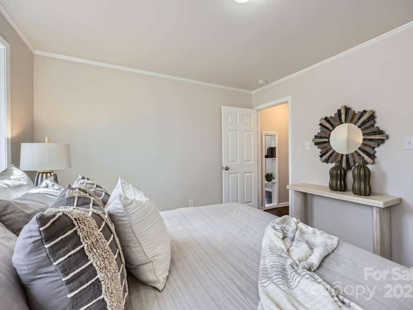3210 Marlborough Road, Charlotte, NC 28208.  MLS# CAR4152456, YatesRealty ID 1670. 