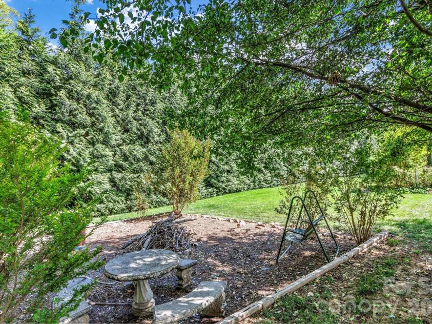 218 Brown Road, Hendersonville, NC 28791.  MLS# CAR4371847, YatesRealty ID 16700. 