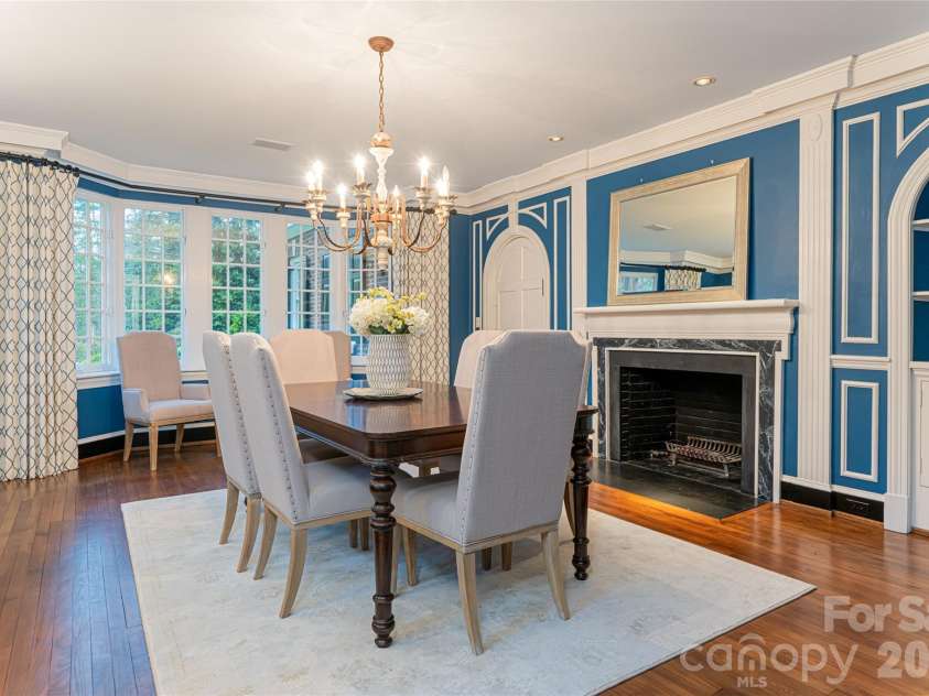 31 Busbee Road, Asheville, NC 28803.  MLS# CAR4240113, YatesRealty ID 16700. 