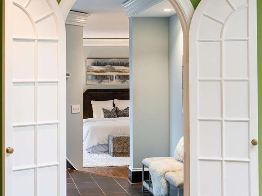 31 Busbee Road, Asheville, NC 28803.  MLS# CAR4240113, YatesRealty ID 16700. 