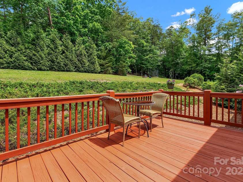 52 Luther Cove Road, Candler, NC 28715.  MLS# CAR4257069, YatesRealty ID 16701. Deck