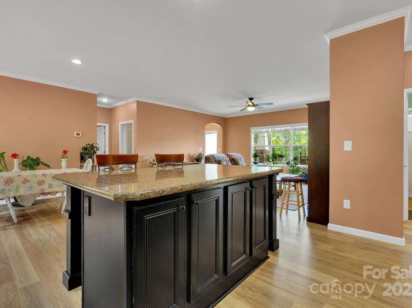 52 Luther Cove Road, Candler, NC 28715.  MLS# CAR4257069, YatesRealty ID 16701. Kitchen Island