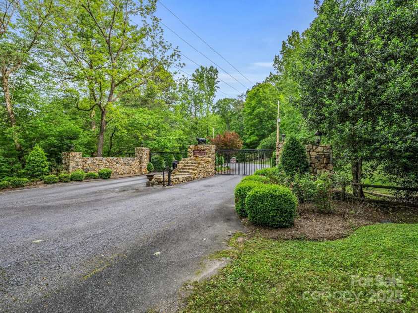 480 River Crest Parkway, Rutherfordton, NC 28139.  MLS# CAR4253516, YatesRealty ID 16704. 