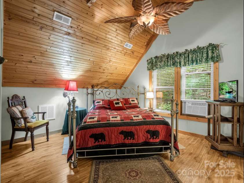 480 River Crest Parkway, Rutherfordton, NC 28139.  MLS# CAR4253516, YatesRealty ID 16704. Upstairs Bedroom