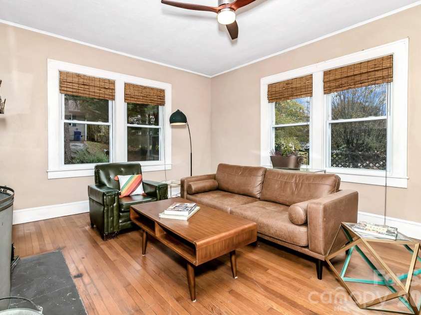 5 Main Street, Asheville, NC 28803.  MLS# CAR4373261, YatesRealty ID 16704. 