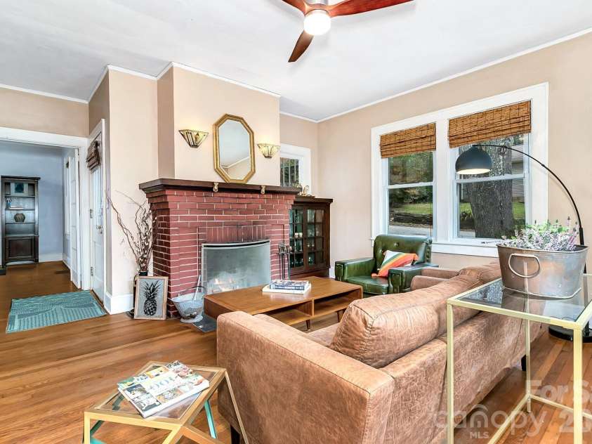 5 Main Street, Asheville, NC 28803.  MLS# CAR4373261, YatesRealty ID 16704. 
