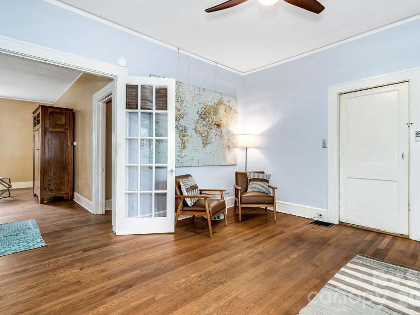 5 Main Street, Asheville, NC 28803.  MLS# CAR4373261, YatesRealty ID 16704. 