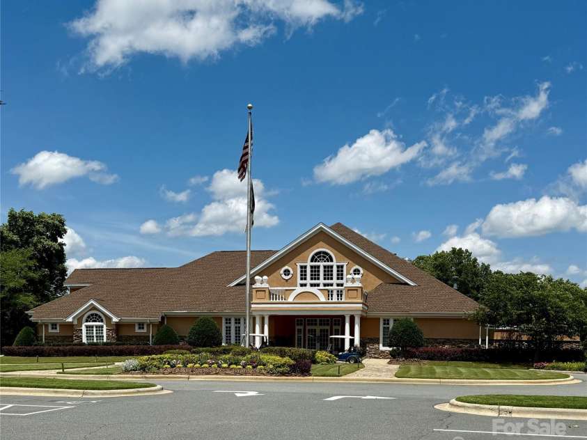 10317 Clubhouse View Lane, Mint Hill, NC 28227.  MLS# CAR4260491, YatesRealty ID 16705. 