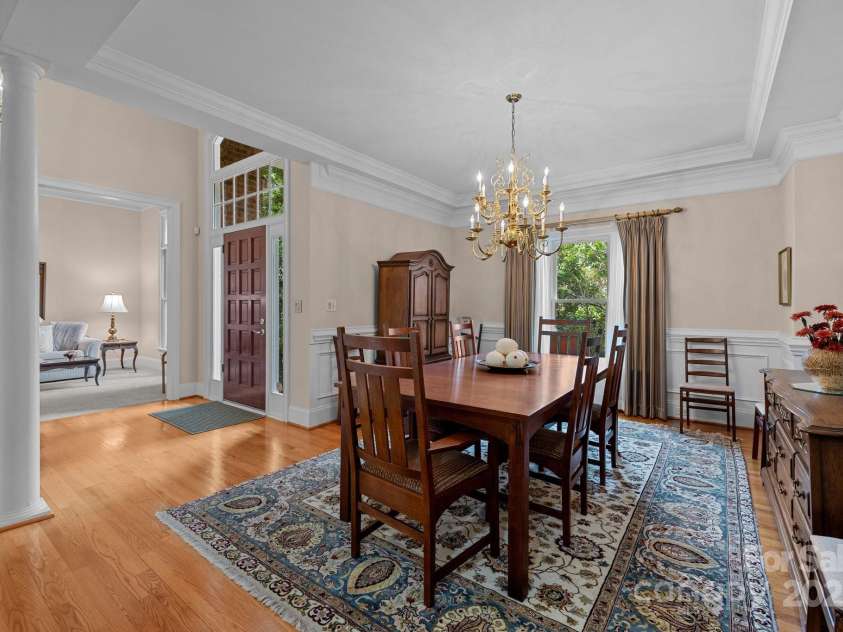 10317 Clubhouse View Lane, Mint Hill, NC 28227.  MLS# CAR4260491, YatesRealty ID 16705. Extra large dining room