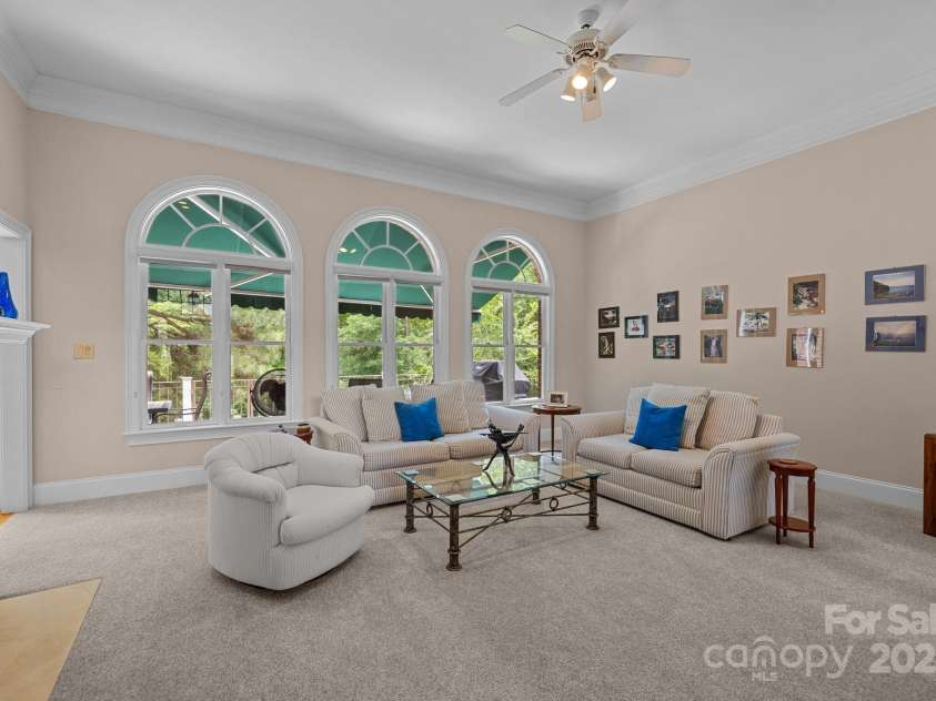 10317 Clubhouse View Lane, Mint Hill, NC 28227.  MLS# CAR4313270, YatesRealty ID 16705. 