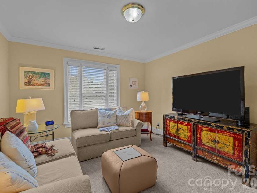 10317 Clubhouse View Lane, Mint Hill, NC 28227.  MLS# CAR4313270, YatesRealty ID 16705. Bedroom 1.