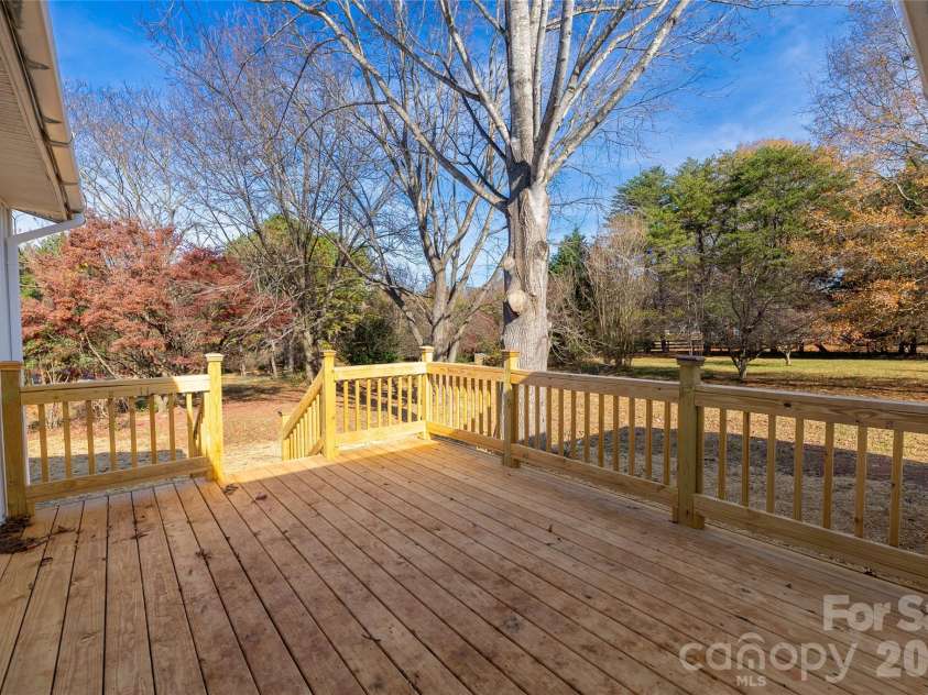 228 Brumley Road, Mooresville, NC 28115.  MLS# CAR4322912, YatesRealty ID 16706. 