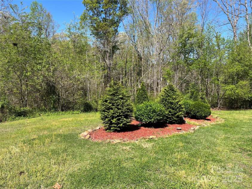 1496 Givens Street, Hickory, NC 28602.  MLS# CAR4226765, YatesRealty ID 16707. 6.10 acres