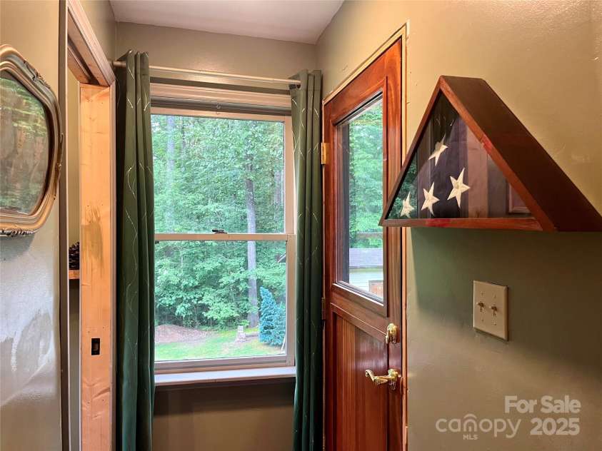 1496 Givens Street, Hickory, NC 28602.  MLS# CAR4226765, YatesRealty ID 16707. 