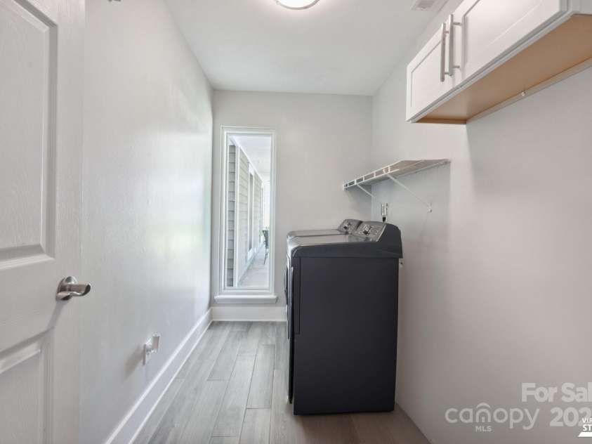 3807 Sweetgrass Lane, Charlotte, NC 28226.  MLS# CAR4261145, YatesRealty ID 16708. 