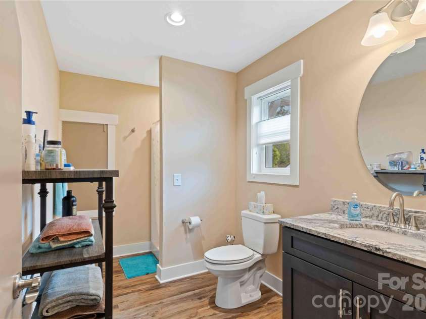 806 Blacksmith Run Drive, Hendersonville, NC 28792.  MLS# CAR4360662, YatesRealty ID 16708. 
