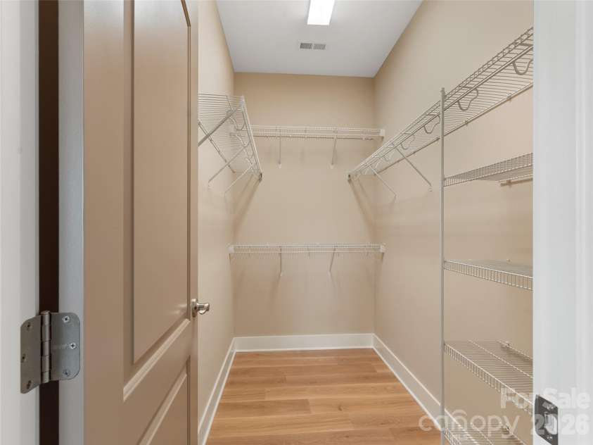 806 Blacksmith Run Drive, Hendersonville, NC 28792.  MLS# CAR4360662, YatesRealty ID 16708. 