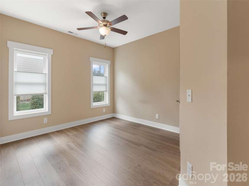 806 Blacksmith Run Drive, Hendersonville, NC 28792.  MLS# CAR4360662, YatesRealty ID 16708. 