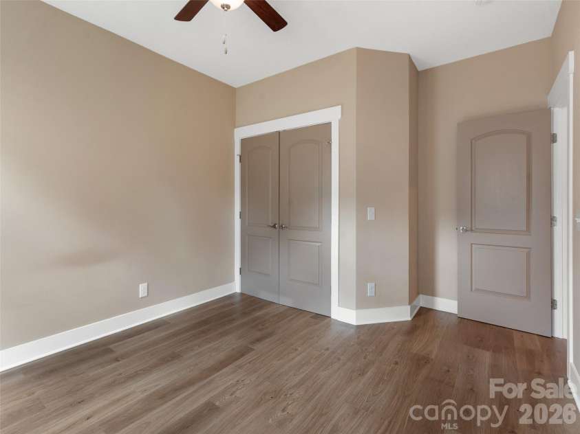 806 Blacksmith Run Drive, Hendersonville, NC 28792.  MLS# CAR4360662, YatesRealty ID 16708. 