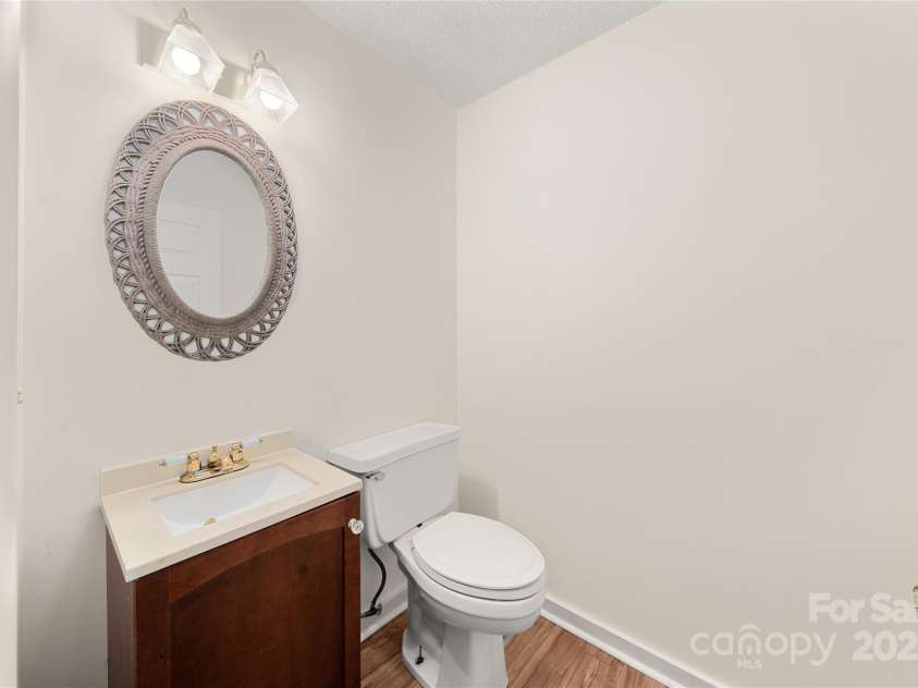 136 Ridgeway Avenue, Black Mountain, NC 28711.  MLS# CAR4259845, YatesRealty ID 16709. 