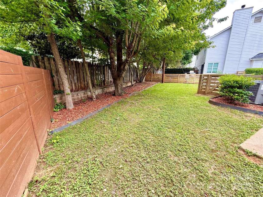 1519 Briar Creek Road, Charlotte, NC 28205.  MLS# CAR4265364, YatesRealty ID 1671. 